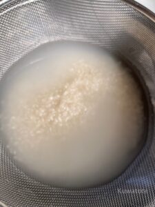 お米を洗う_1